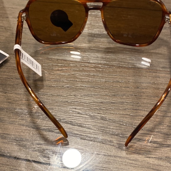NWT Ray ban sunglasses - Picture 9 of 11